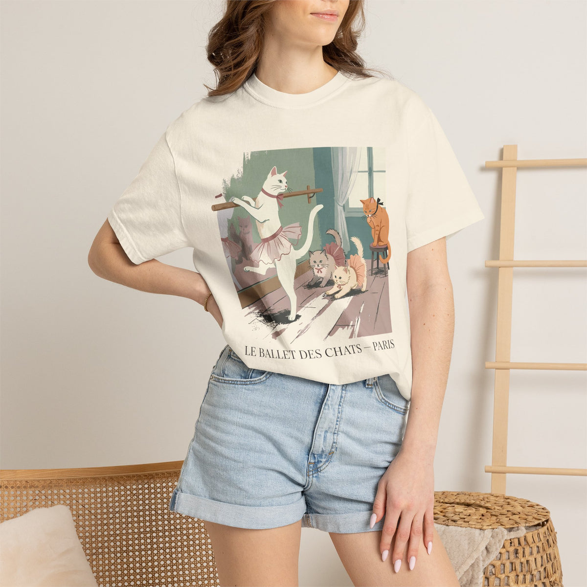 Le Ballet Des Chats T-Shirt