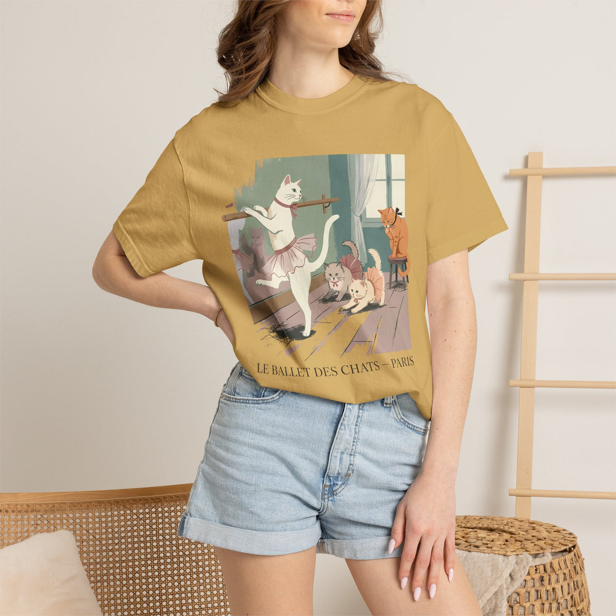 Le Ballet Des Chats T-Shirt
