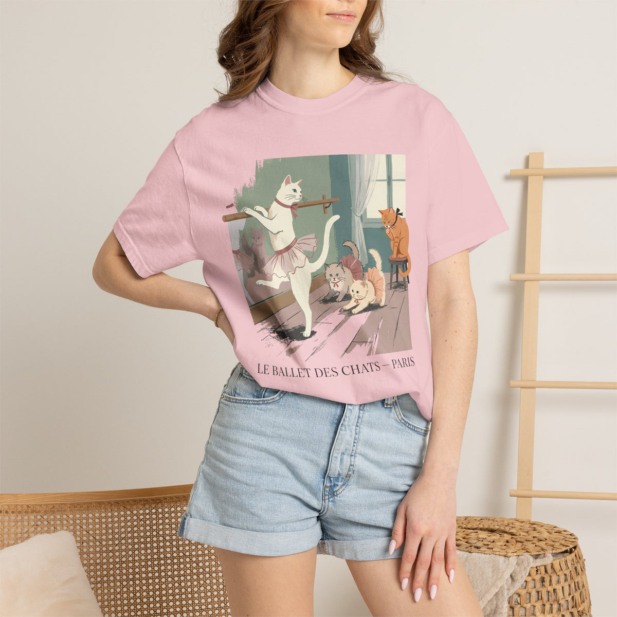 Le Ballet Des Chats T-Shirt