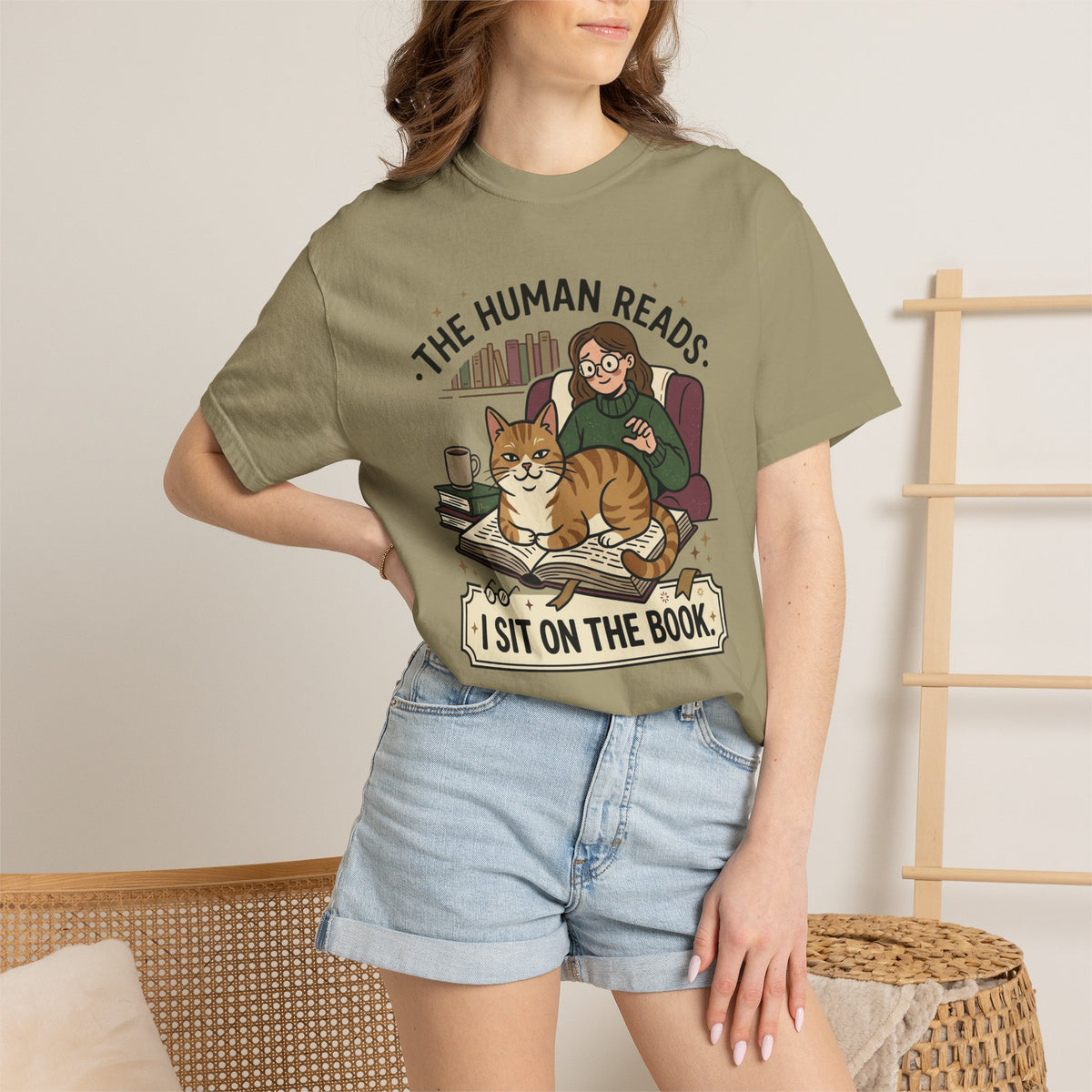 Human Reads, I Sit on the BOOK T-Shirt